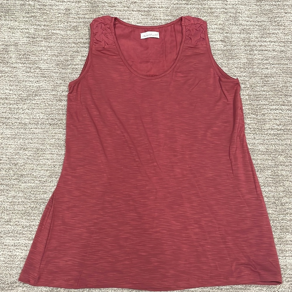 Size M Woman’s Maroon Tank